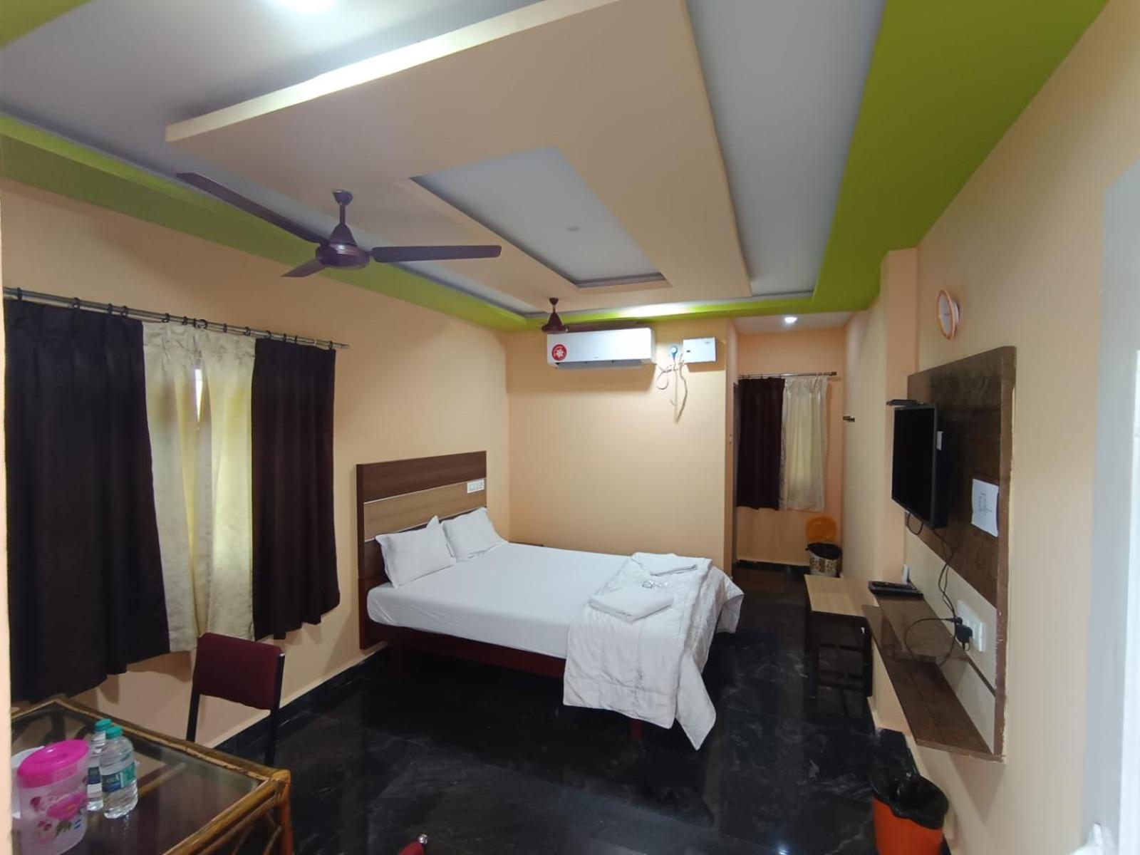 Sri Murugan Beach Paradise Hotel มหาพลีปุรัม ภายนอก รูปภาพ