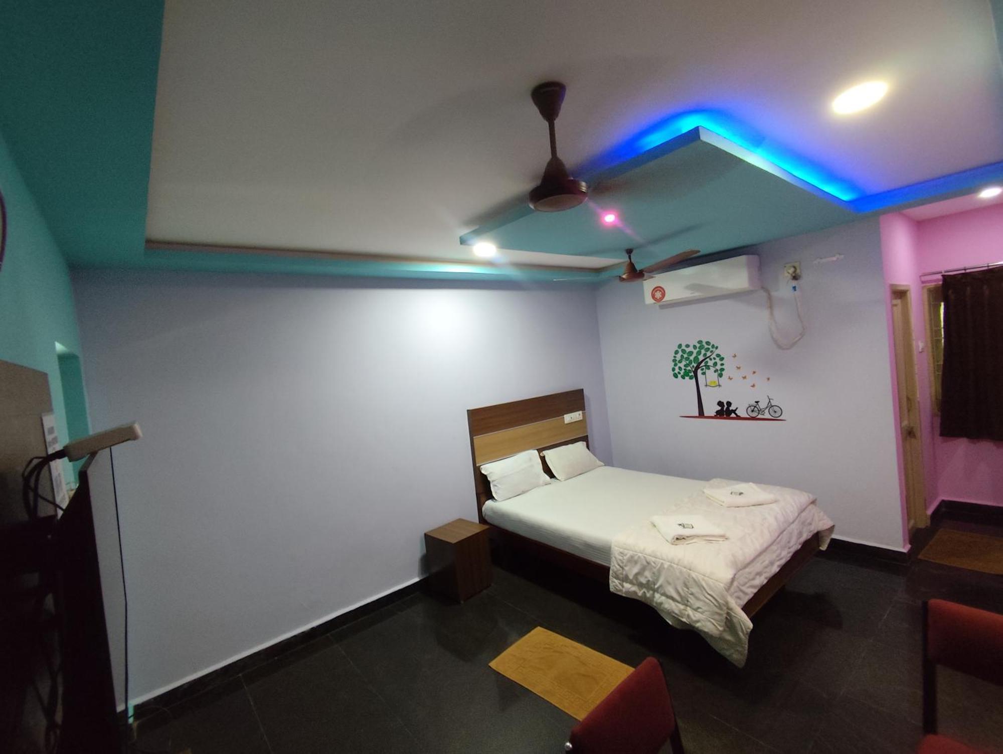 Sri Murugan Beach Paradise Hotel มหาพลีปุรัม ภายนอก รูปภาพ