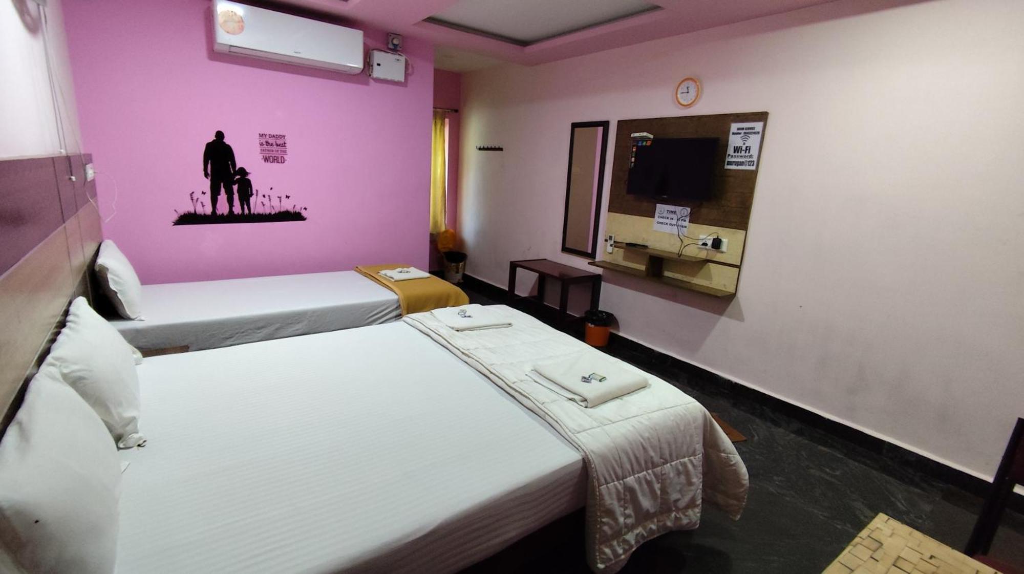 Sri Murugan Beach Paradise Hotel มหาพลีปุรัม ภายนอก รูปภาพ