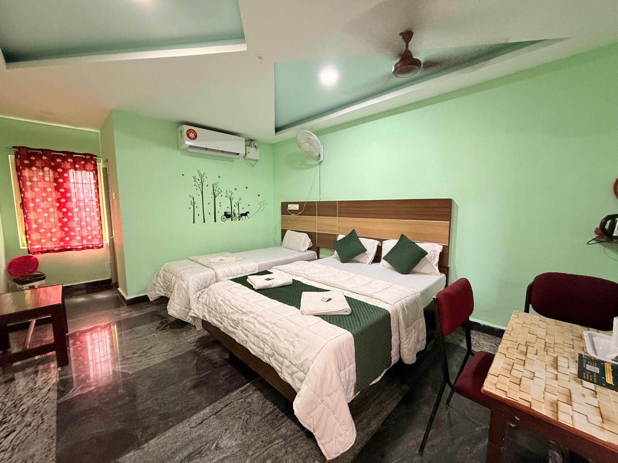 Sri Murugan Beach Paradise Hotel มหาพลีปุรัม ภายนอก รูปภาพ
